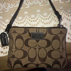 Coach - Brown coach wristlet